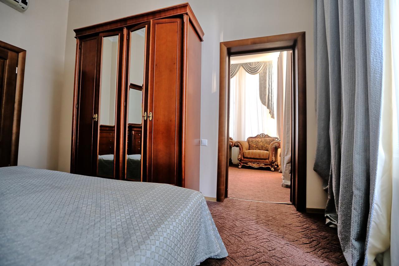 סוקהום Ritsa Hotel מראה חיצוני תמונה