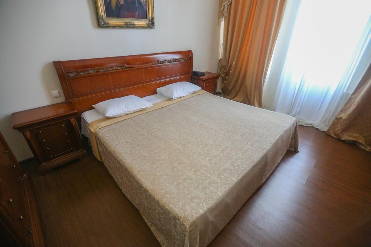 סוקהום Ritsa Hotel מראה חיצוני תמונה